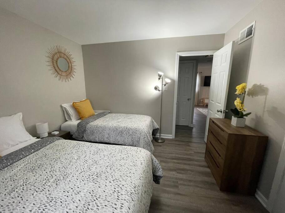 * Prime Place * Pet Friendly * King Bed * Durham Luaran gambar