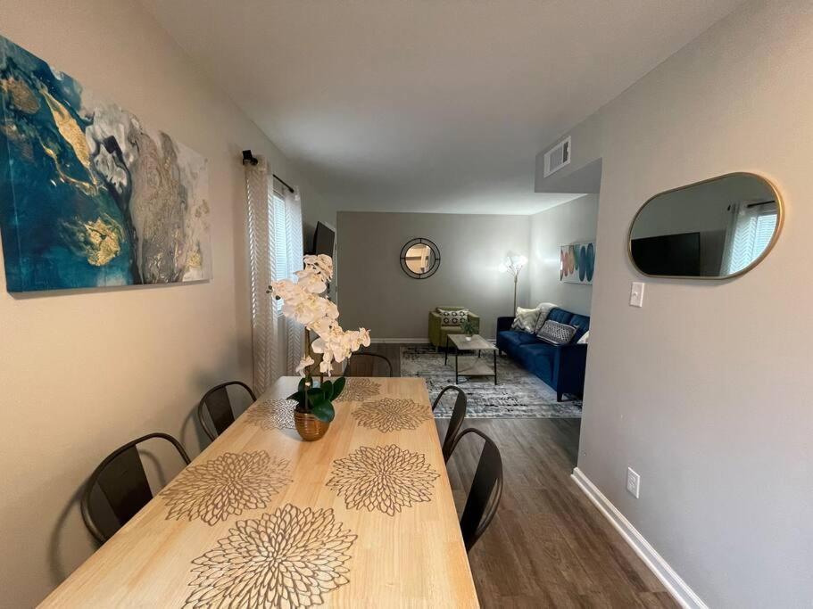 * Prime Place * Pet Friendly * King Bed * Durham Luaran gambar