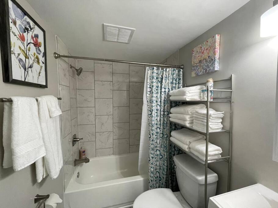 * Prime Place * Pet Friendly * King Bed * Durham Luaran gambar